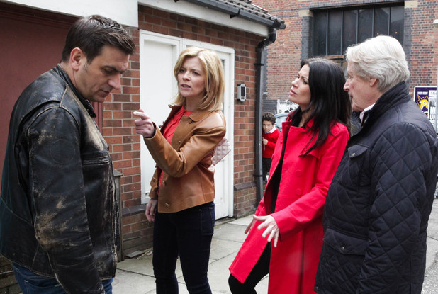 After Simon goes missing from school, Peter assumes he has gone to Leanne's, but Leanne angrily insists she has not seen Simon. The group realise Simon has gone missing and are forced to call the police