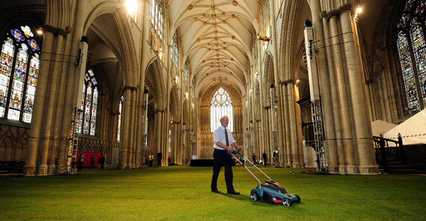  The Nave of York Minster covered in 1500 square metres of real grass 