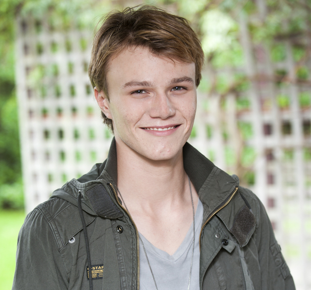 Justin Holborow as Harley