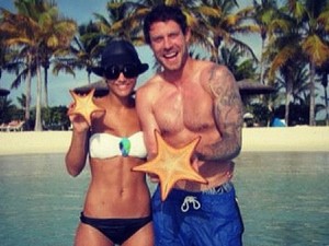 Frankie Sandford, Wayne Bridge, twitter