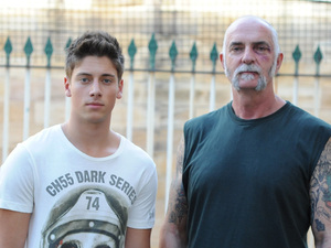 Lincoln Younes and Andy McPhee as Casey Braxton and Danny Braxton in Home and Away