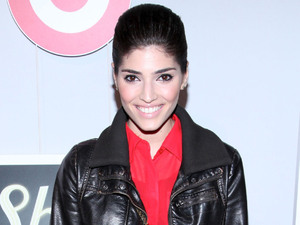 Amanda Setton