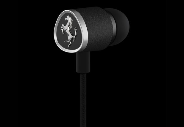 G150 in-ear headphones