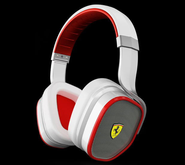 R300 on-ear headphones