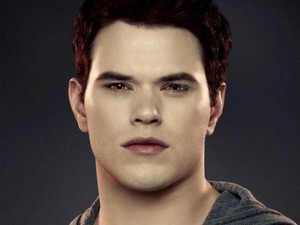 Kellan Lutz as Emmett Cullen.
