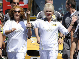 Joanna Lumley, Jennofer Saunders, Olympics 2012