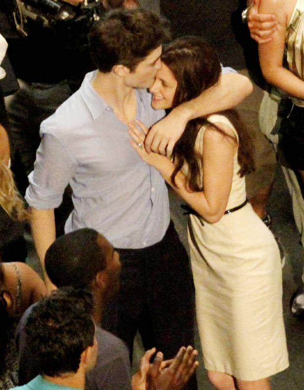 Intimate moment during 'Breaking Dawn - Part 1' shooting