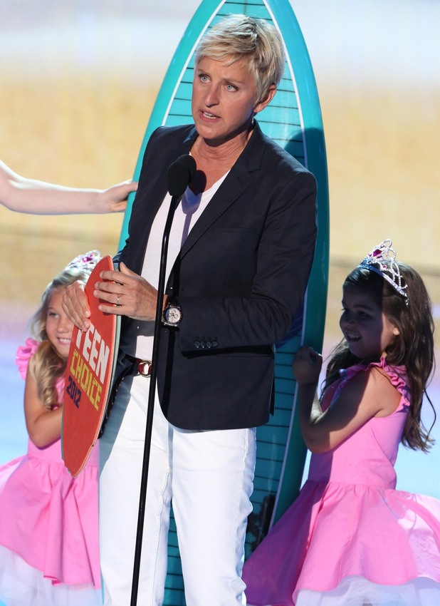 Ellen Degeneres wins Teen Choice Best Comedian
