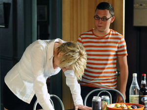 Shirley tells Ben that all the evidence points towards Phil being Heather's murderer.