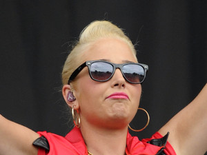 Miss mode: tulisa v 1