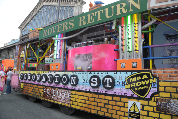 Corrie Cast at Manchester Pride