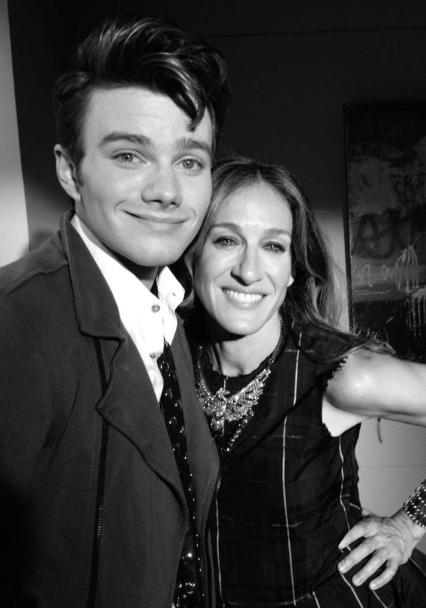 Chris Colfer and Sarah Jessica Parker on the Glee set
