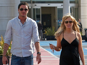 Jack Tweed and Chanelle Hayes
spotted at the Bluewater Shopping Centre in Greenhithe
Kent, England - 21.04.10
Mandatory Credit: WENN.com