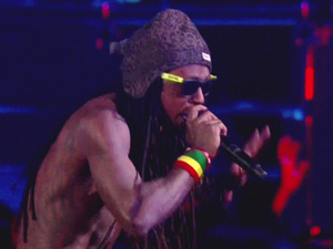 Lil Wayne performs at the MTV Video Music Awards 2012