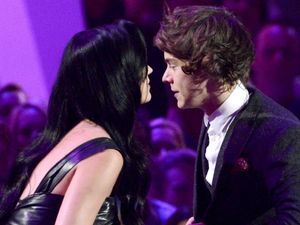 012 MTV Video Music Awards Show, Los Angeles, America - 06 Sep 2012
Subhead: One Direction - Harry Styles accepts the Best Pop Video award from Katy Perry onstage
Supplementary info:
Categories: Personality
Byline: PictureGroup/Rex Features