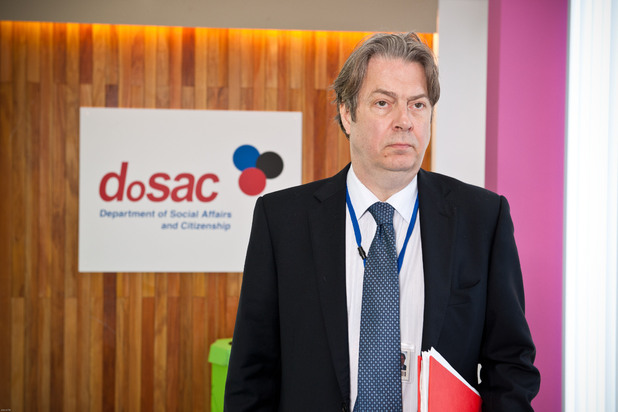 Peter Mannion MP (Roger Allam)