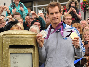 US Open champion and Olympic gold medallist Andy Murray returns to his hometown of Dunblane where fans turned out to cheer him and join him on a walkabout of the
