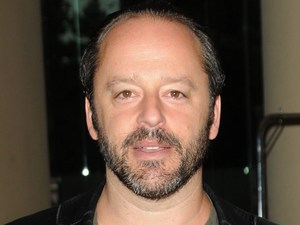 Gil Bellows