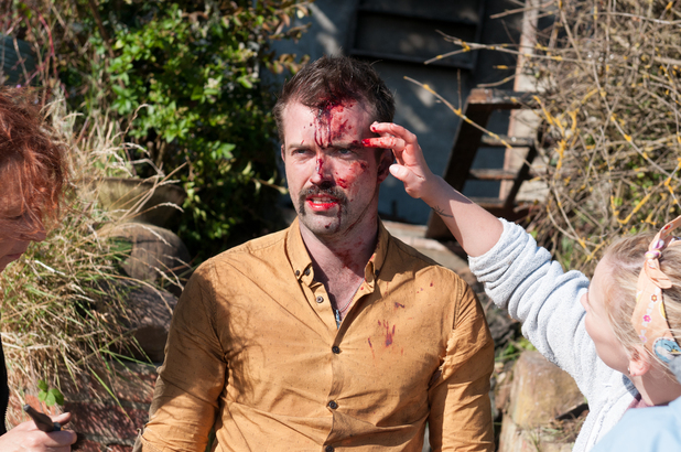 Hollyoaks Later applying makeup