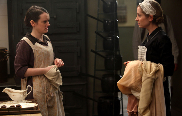 Sophie McShera as Daisy, Joanne Froggatt as Anna 