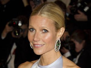 Gwyneth Paltrow, lilac metallic Prada minidress, Gwyneth Paltrow Metropolitan Museum of Art Costume Institute gala benefit