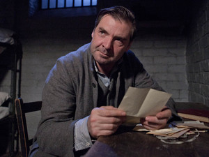 Downton Abbey S03E04: Brendan Coyle as Bates