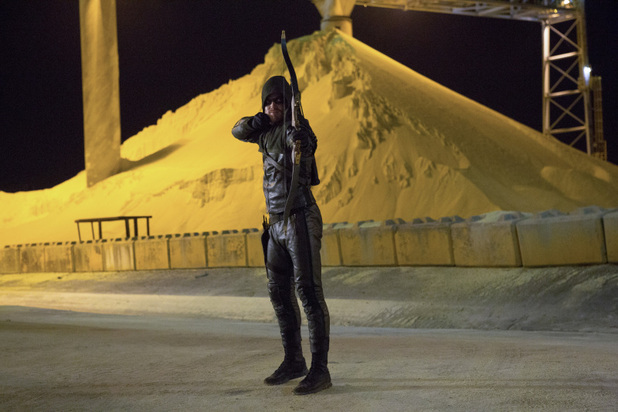 Arrow S01E02: 'Honor Thy Father'
