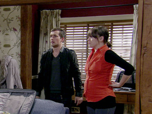 6391: Megan is furious when Gennie visits to confess that the CCTV camera was set up to make it look like Robbie was coming onto Katie