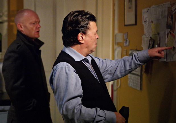 Derek spots a pawn broker receipt on the noticeboard for Kat's Mum's engagement ring.