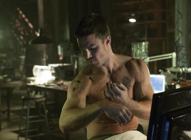'Arrow' (Season 1, Episode 3) - "Lone Gunman"
Stephen Amell as Oliver Queen