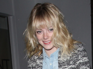 Emma Stone
walks back to her car after leaving Salon Benjamin in West Hollywood
Los Angeles, California