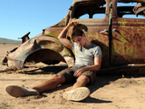 Casey is left alone in the dessert.