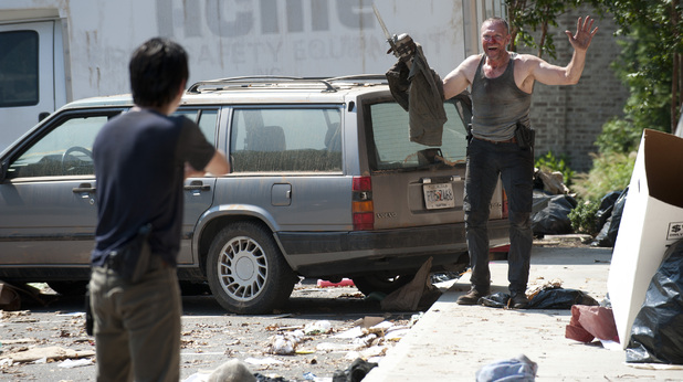 The Walking Dead S03E06: 'Hounded'