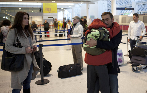 8018: Simon emerges at the airport after going missing to say a final goodbye to Peter
