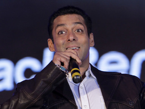 Salman Khan unveils the BlackBerry PlayBook tablet in Mumbai, India, Wednesday, June 22, 2011.