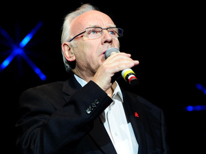 The Hit Factory Live Christmas Cracker: Pete Waterman