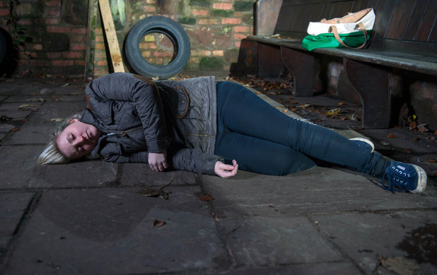 Hollyoaks: 3521: 2013-01-21
