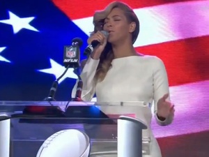 Beyoncé sings US national anthem at Super Bowl press conference