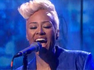 Emeli Sandé performs 'Next To Me' on the 'Today' show in the US.