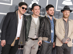 music-grammy-awards-red-carpet-mumford-and-sons.jpg