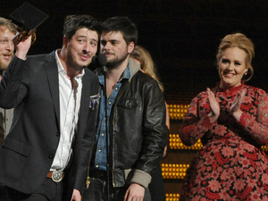 Mumford & Sons with Adele at the 2013 Grammy Awards