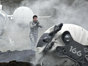 Tom Cruise in 'Oblivion' (2013)