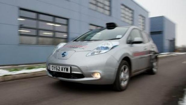 Self-drive car tested in Oxford