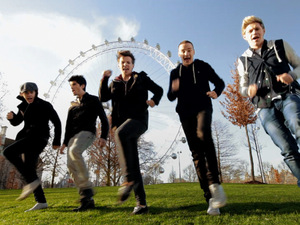 One Direction: 'One Way Or Another (Teenage Kicks)' teaser still