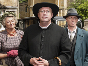 Father Brown - Lady Felicia (NANCY CARROLL), Mrs McCarthy (SORCHA CUSACK), Father Brown (MARK WILLIAMS), Inspector Valentine (HUGO SPEER), Susie (KASIA KOLECZEK), Sid (ALEX PRICE)