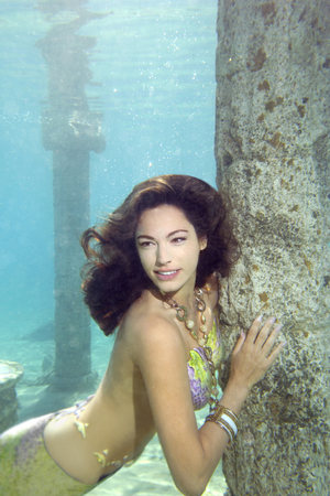 Kelly Brook in an underwater photoshoot for Candice and social enterprise fresh2o