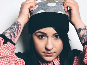 Lucy Spraggan press photo