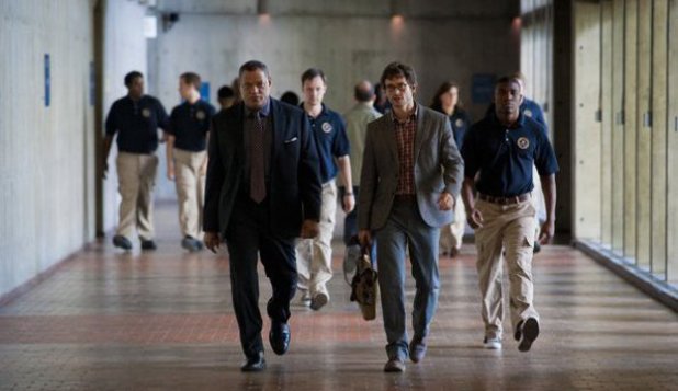 Laurence Fishburne as Agent Jack Crawford, Hugh Dancy as Special Agent Will Graham in Hannibal S01E01: 'Apertif'