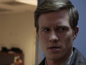Roderick's (Warren Kole) role as sheriff is called into question in The Following S01E13: 'Havenport'