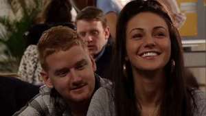 'Coronation Street': Izzy feels left out at antenatal class